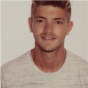 Adapto mis clases particulares a nivel de cada alumno.